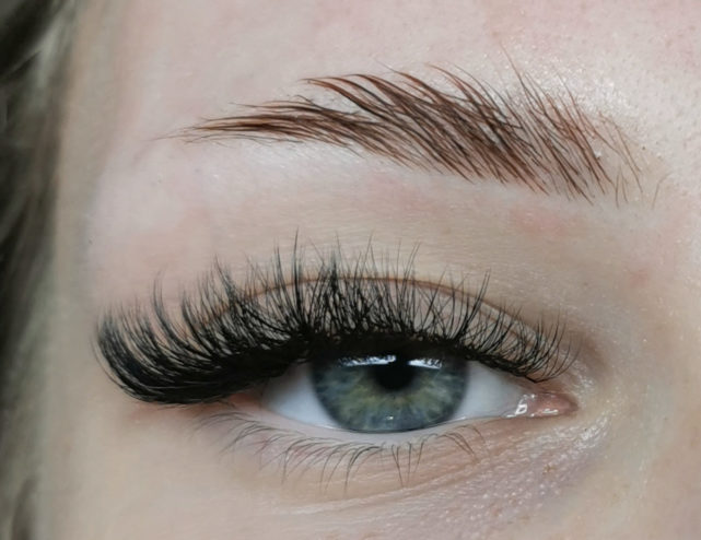 Wimpern & Brauen Wimpern & Brauen